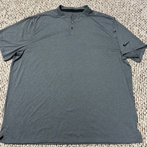 Men's Nike shirt - Picture 2 of 8